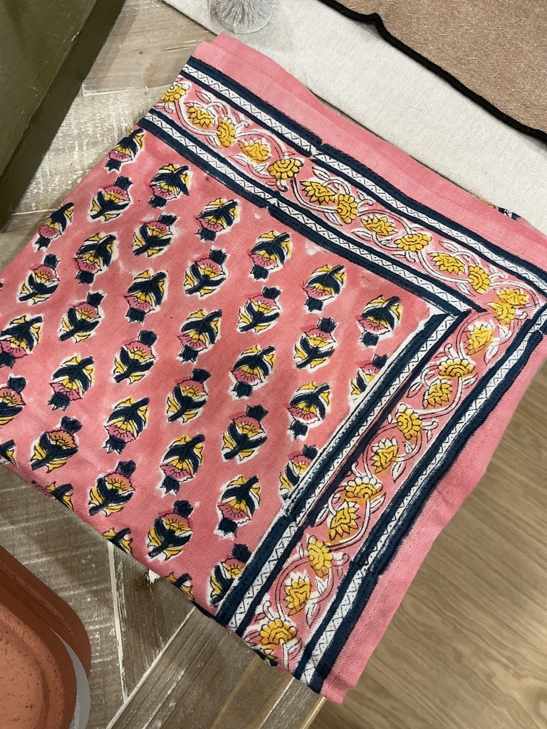 Foulard Delhi rose fleurs bleu et jaune