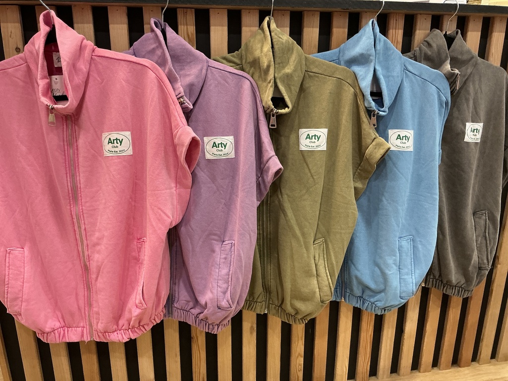 Gilet zippé manches courtes