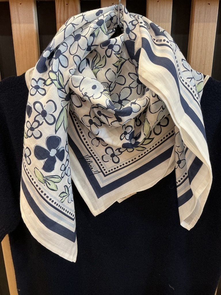 Foulard fleuri bleu