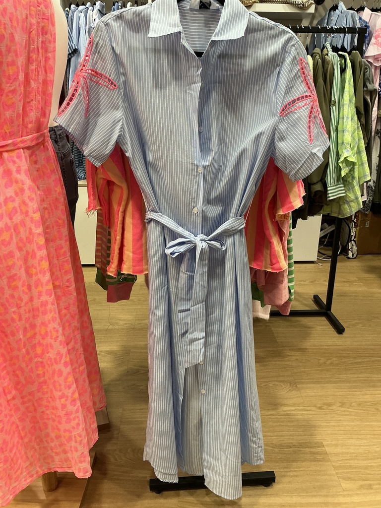 Robe chemise rayée bleu manches courtes broderies palmiers 