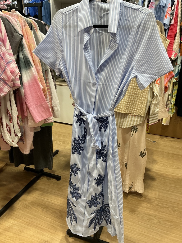 Robe chemise rayée bleu broderies marine 