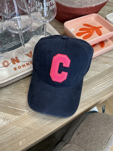 Casquette marine C rose