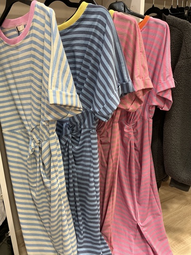 Robe longue rayée 