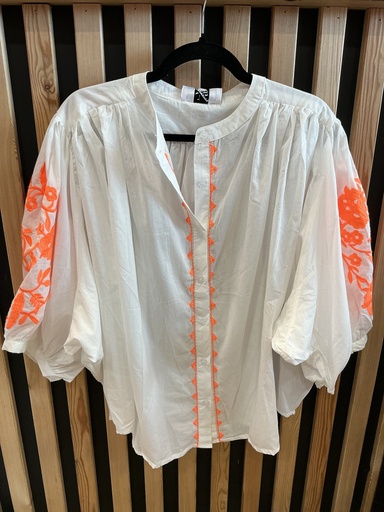 Blouse blanche broderies orange fluo