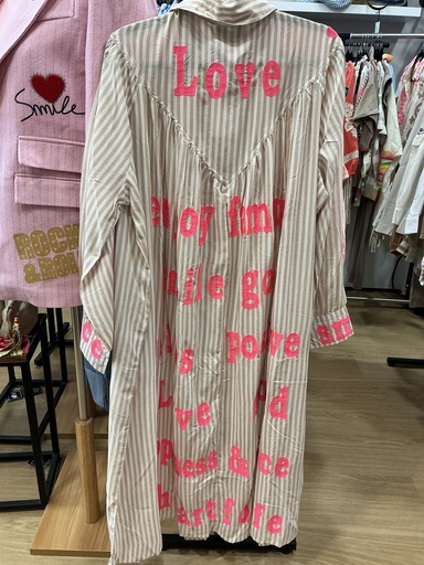 Robe chemise rayée beige texte rose 