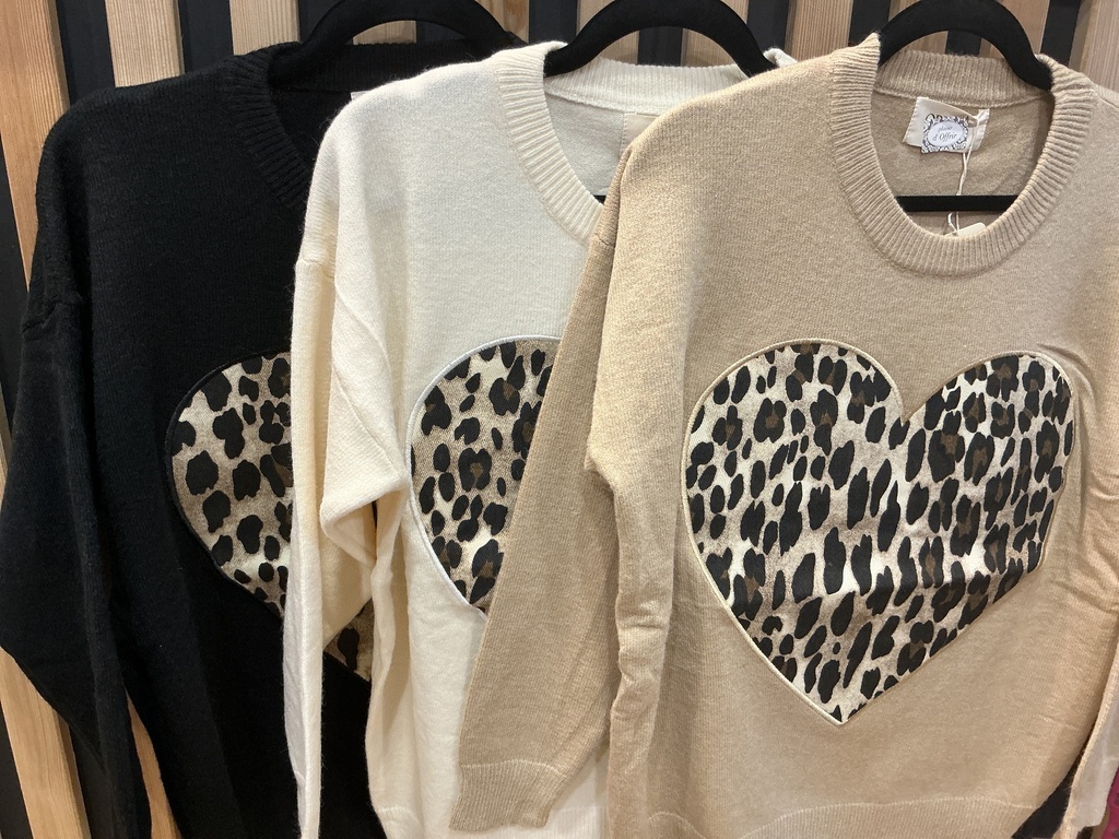 Pull cœur léopard 